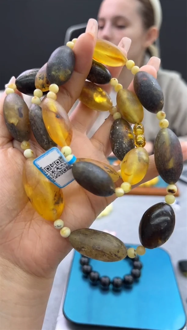 【闪购商品】琥珀颈饰未镶嵌103秒拍号