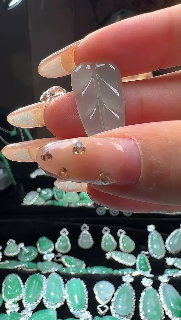 吊坠(不含链)未镶嵌石英质玉叶子