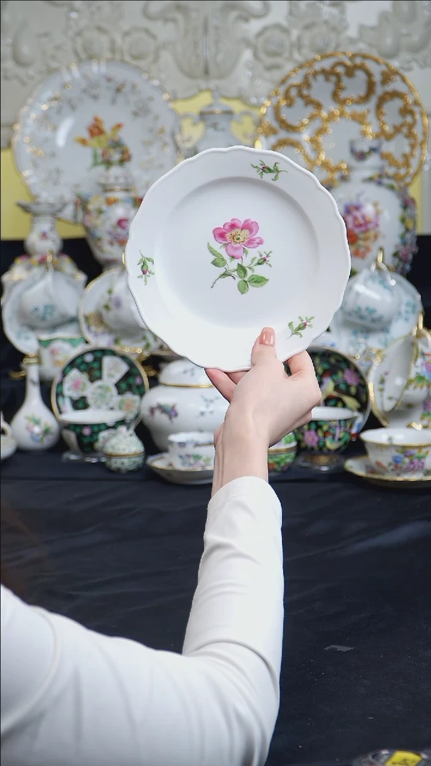 骨瓷婷婷中古器物如图所示88