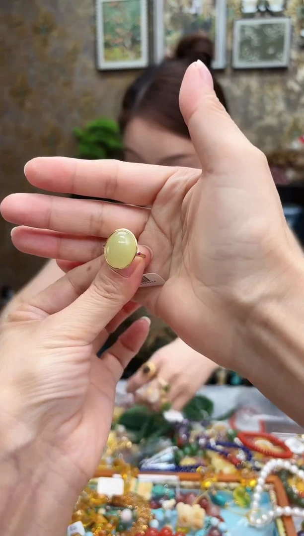 未镶嵌戒指和田玉【 多样性发一 】