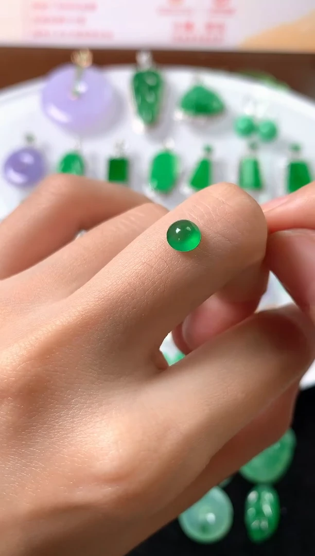 未镶嵌定制翡翠J**y裸石（定制镶嵌）