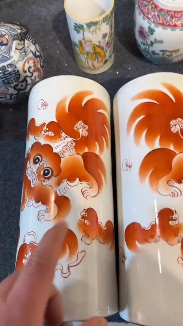 摆件瓷摆件瓷摆件红色冒桶