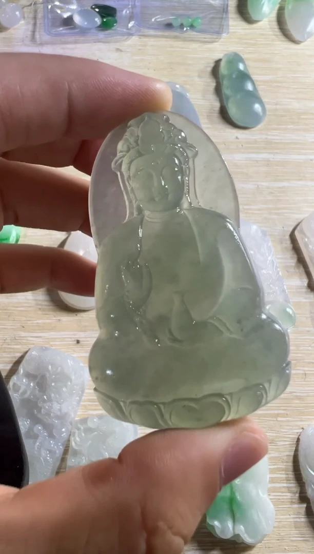 未镶嵌定制翡翠素衣