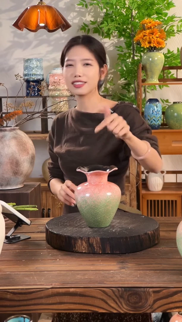 绿脂凝春小号花瓣瓶