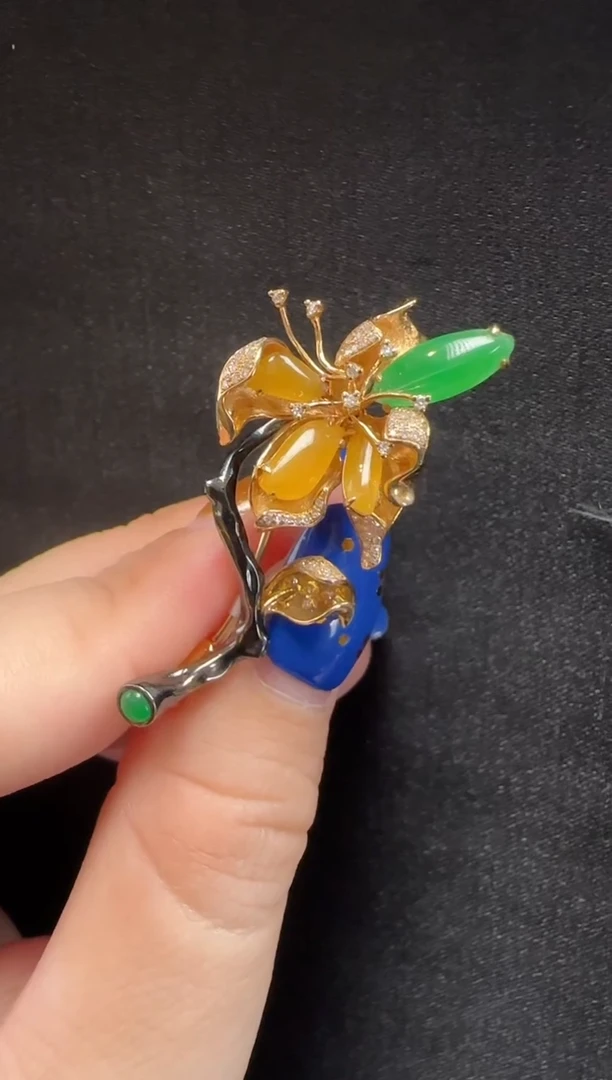 颈饰18K金镶嵌翡翠044随形一个