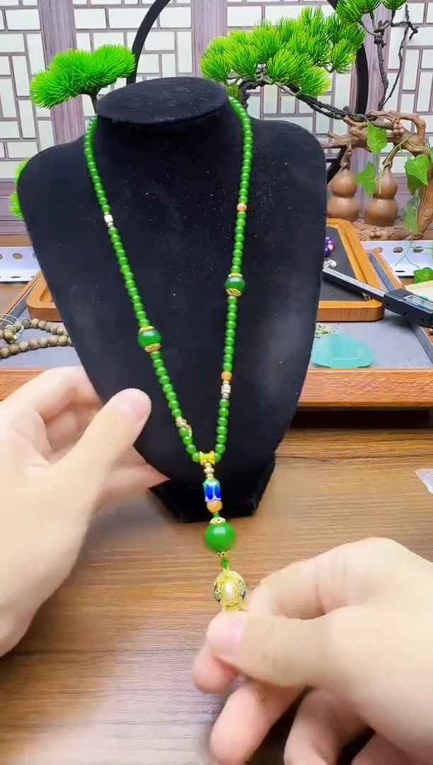 颈饰14K金镶嵌和田玉X88