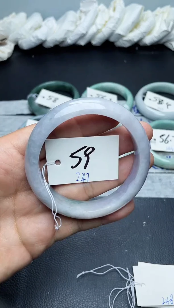 未镶嵌手镯翡翠247