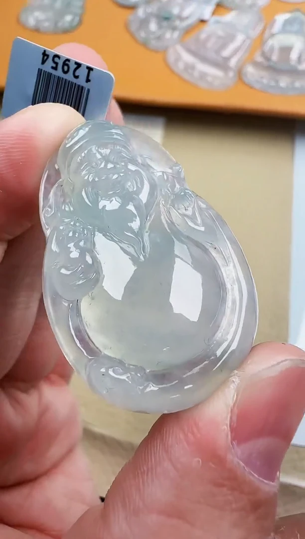 【闪购商品】翡翠颈饰未镶嵌翡翠