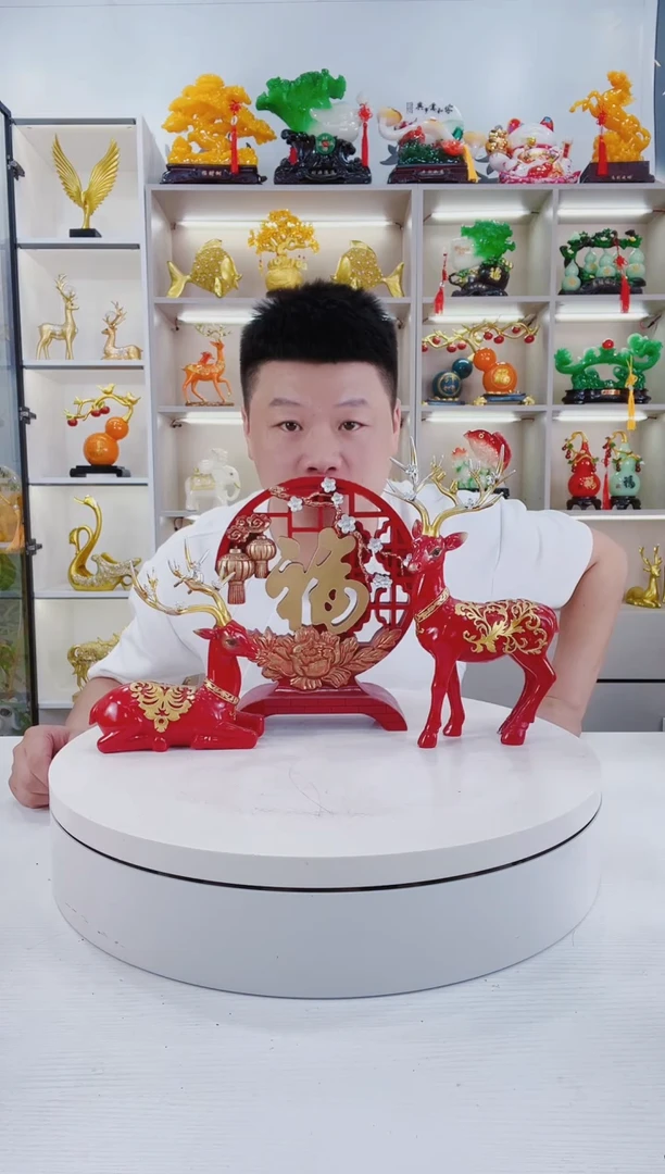 摆件红色福禄摆件