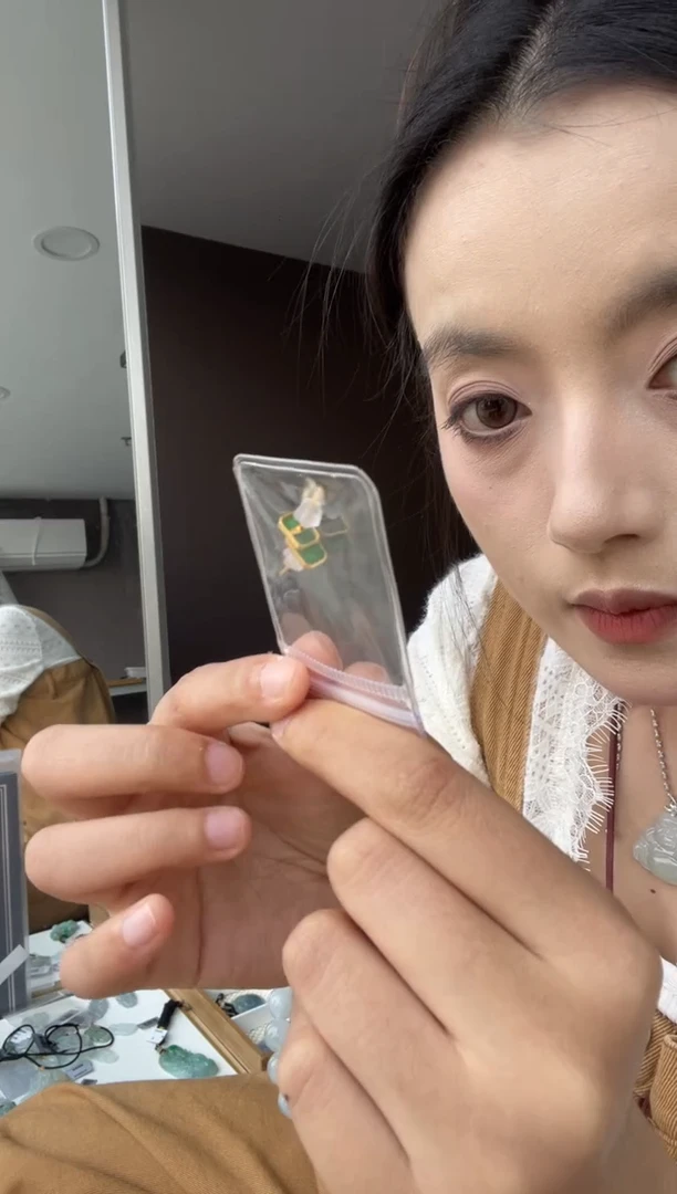 吊坠(不含链)18K金镶嵌翡翠天然缅甸A货翡翠