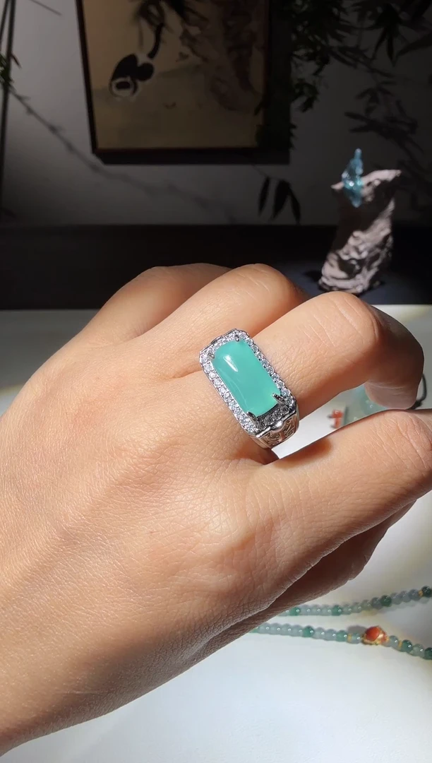 未镶嵌戒指翡翠马鞍戒-多样性发其一