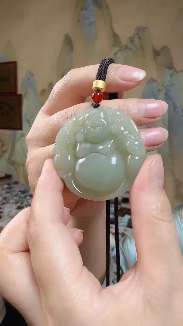 颈饰未镶嵌和田玉.