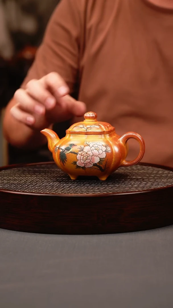 茶壶紫砂火云烧 四方筋纹传炉 刻绘