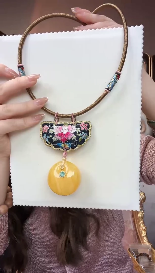 未镶嵌颈饰蜜蜡蜜蜡项圈