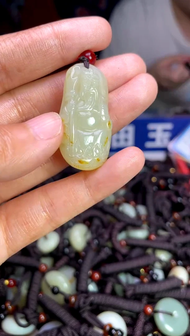 未镶嵌和田玉挂件1