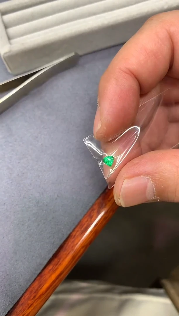 裸石祖母绿0.29ct 32