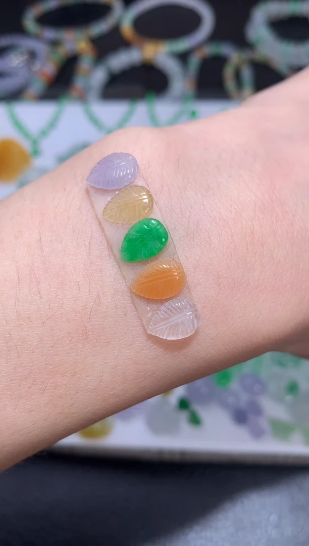 未镶嵌定制翡翠叶子
