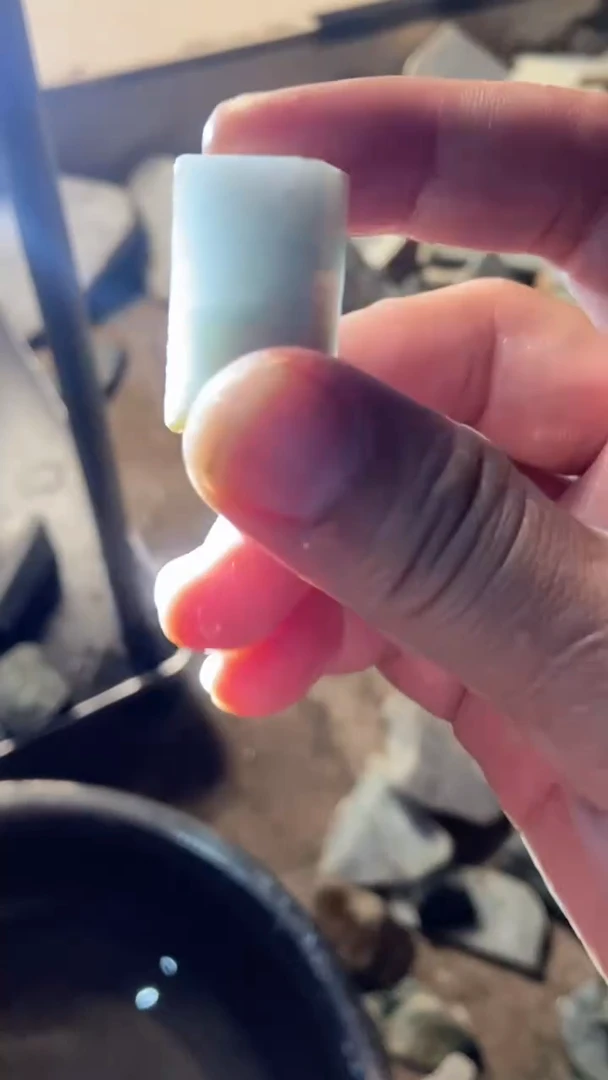 配石翡翠翡翠边角料未加工64
