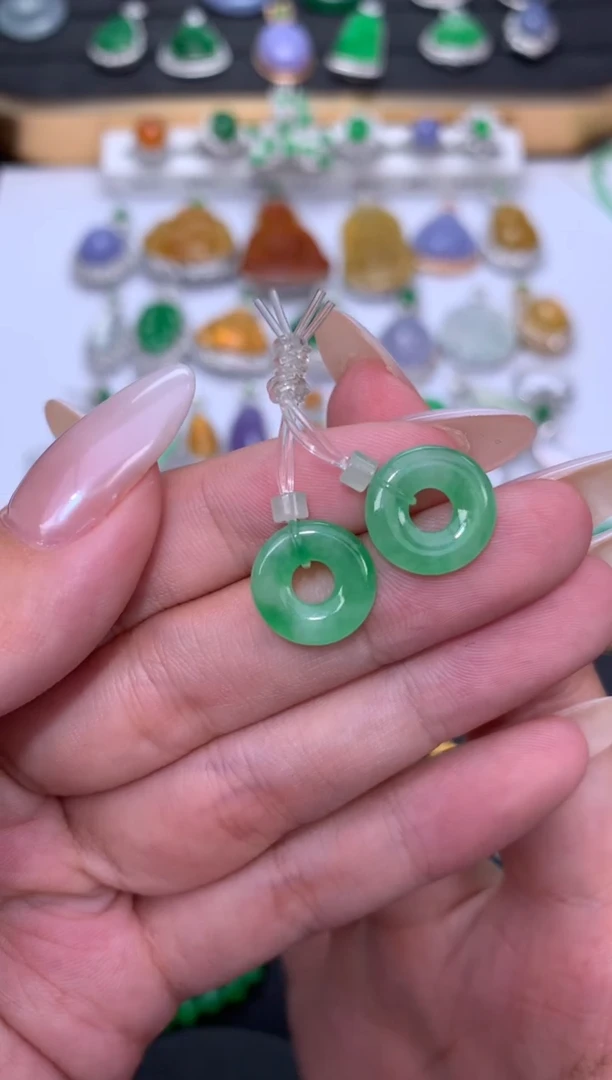 翡翠未镶嵌颈饰模式推广期48小时鉴赏期