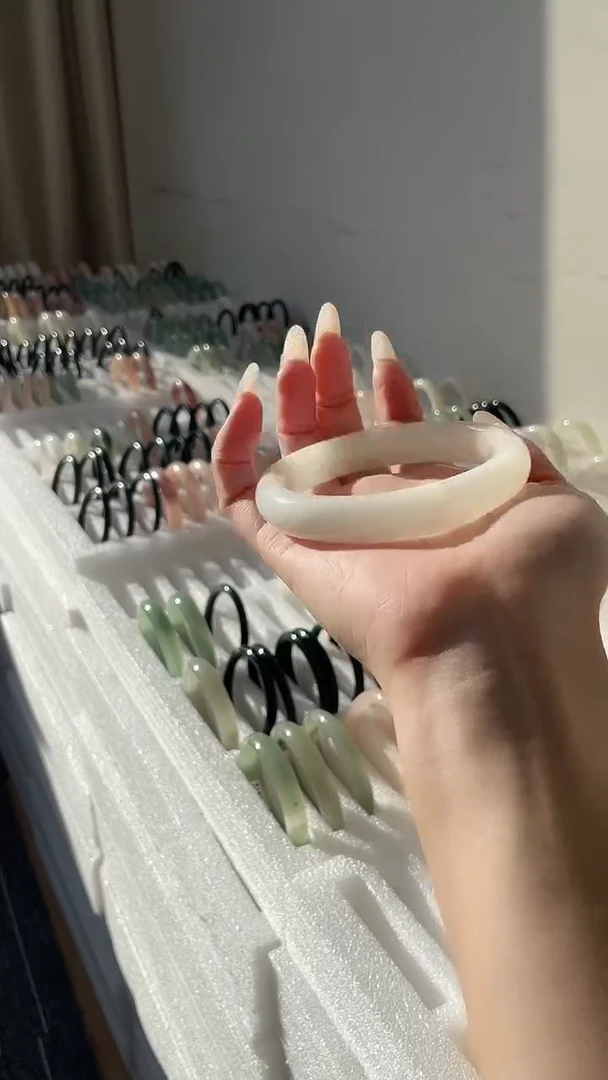 未镶嵌手镯和田玉HT100-64.7