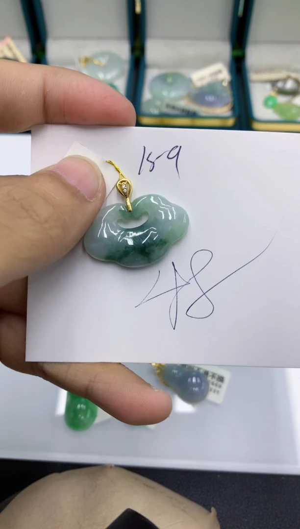 颈饰未镶嵌翡翠111111111