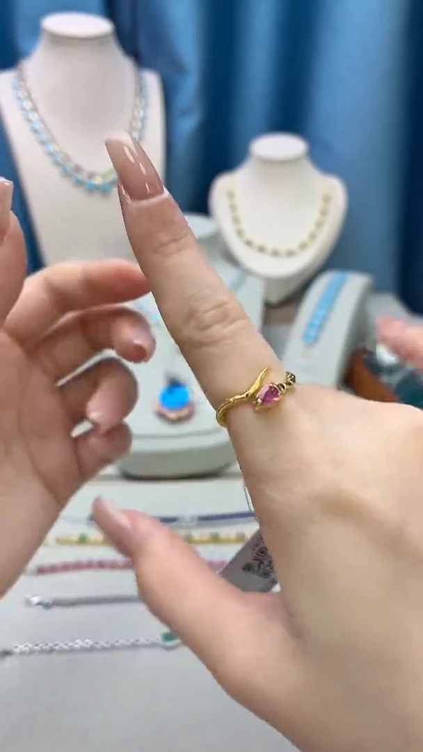 银S925镶嵌戒指红宝石206JH0101产品一个（多样性）