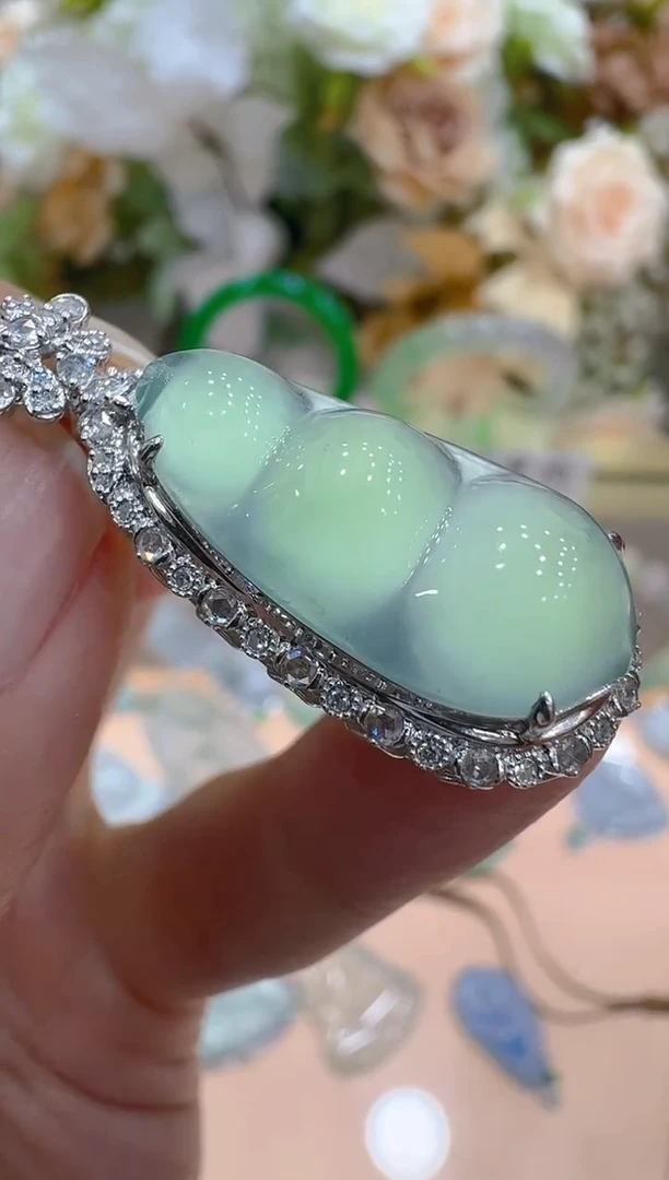 吊坠(不含链)18K金镶嵌翡翠多样性团购发一件