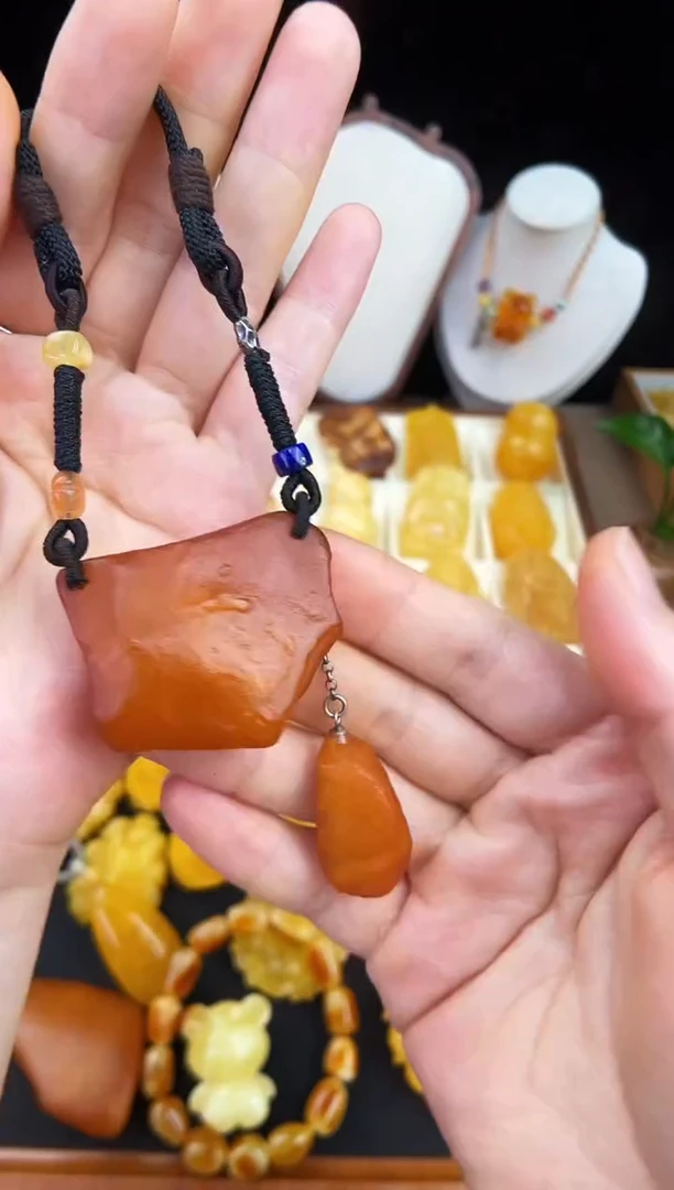 琥珀未镶嵌珠宝奇石柒月