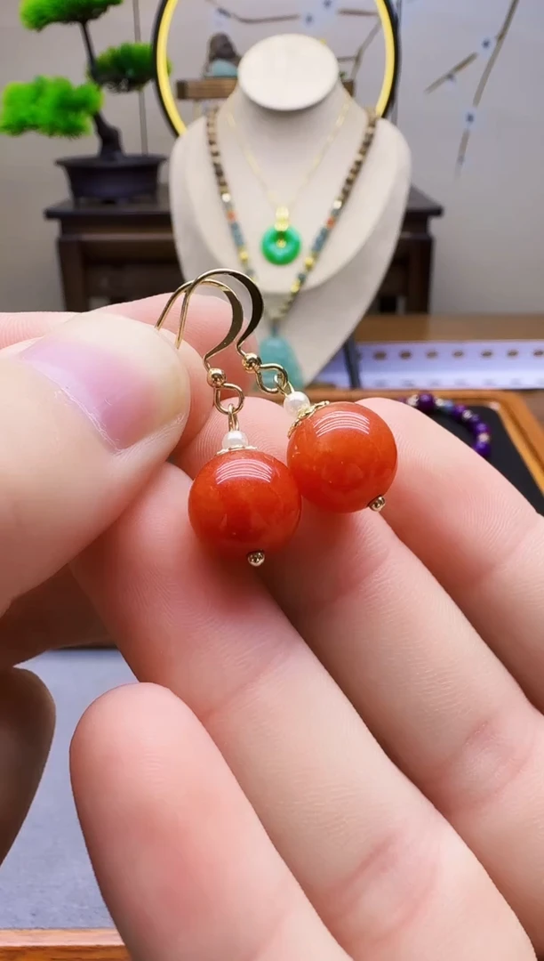 14K金镶嵌翡翠耳饰E68
