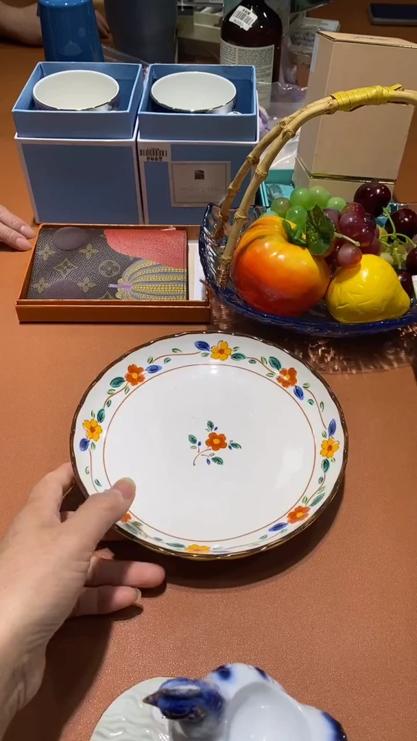 瓷片品牌 包包香水手表护肤品@@1