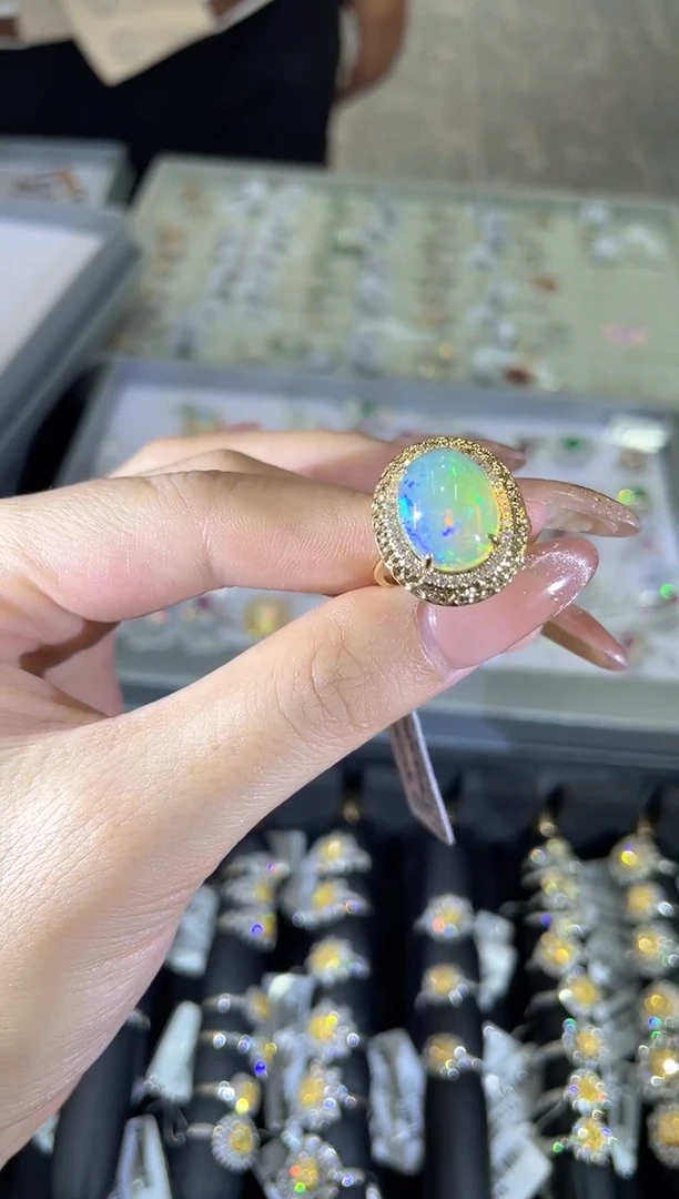 18K金镶嵌欧泊戒指YB