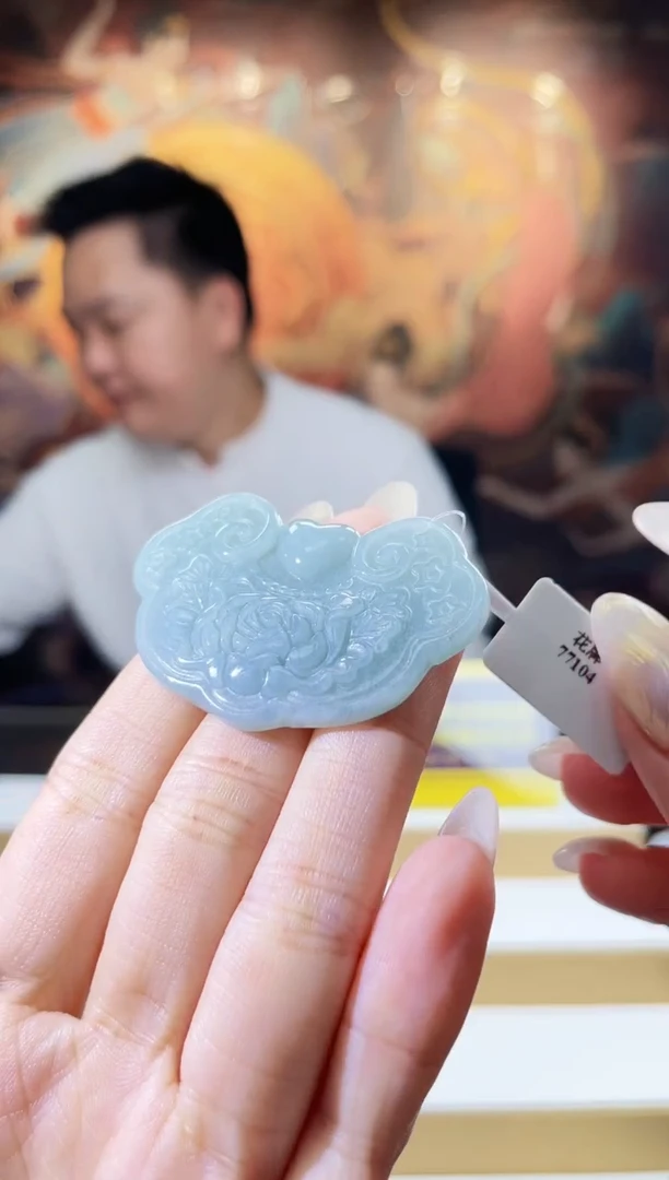 翡翠未镶嵌颈饰多样性发其一挂件