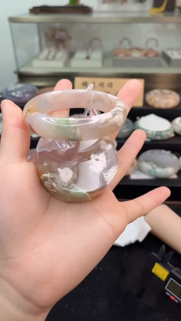 未镶嵌手镯石英质玉57圈口（赠品镯心）3751598