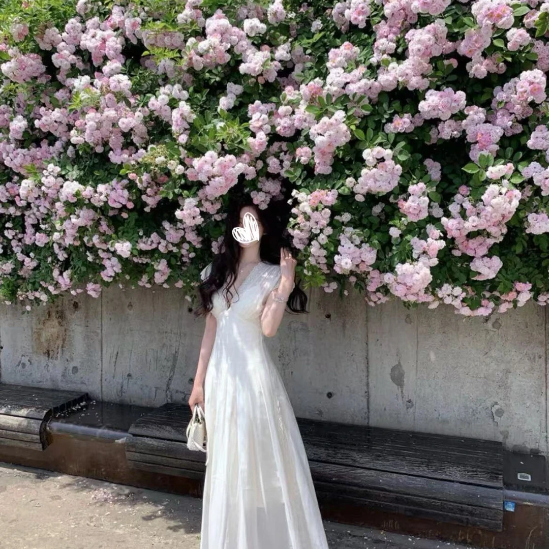[宣宣专属]南洋千金夏季新款甜美V领蕾丝收腰显瘦连衣裙（带胸垫）