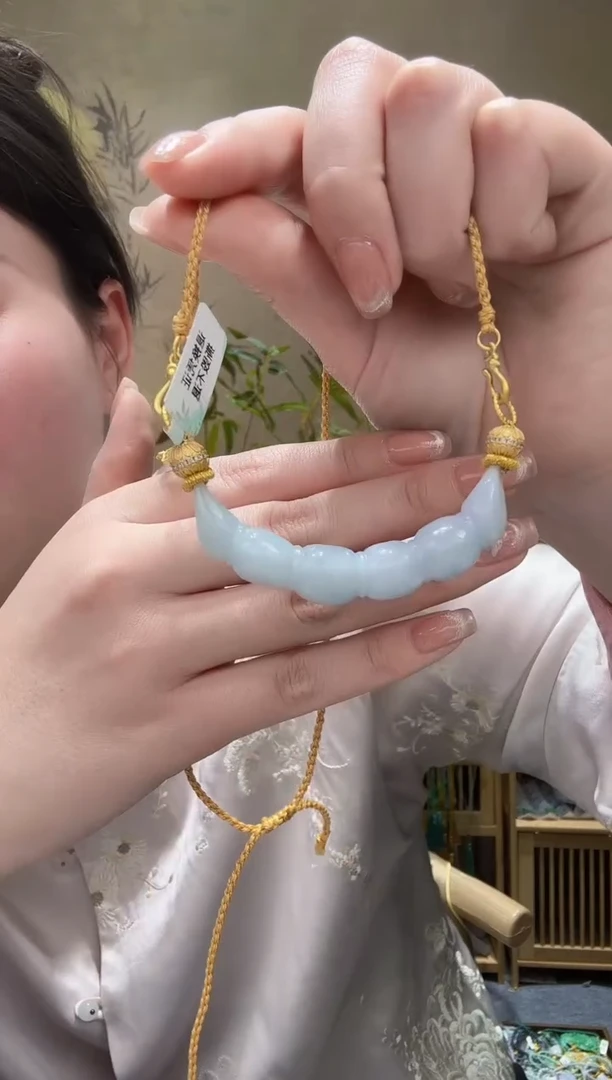 【闪购商品】翡翠颈饰未镶嵌吊坠