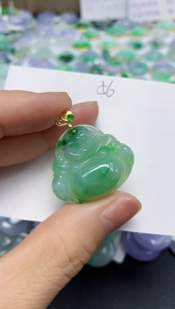 翡翠未镶嵌颈饰天然缅甸翡翠A货