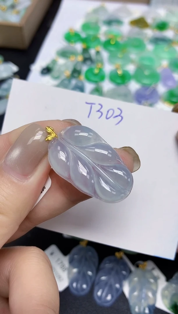 颈饰18K金镶嵌翡翠天然缅甸翡翠A货翡翠百元以上9元证书费自理