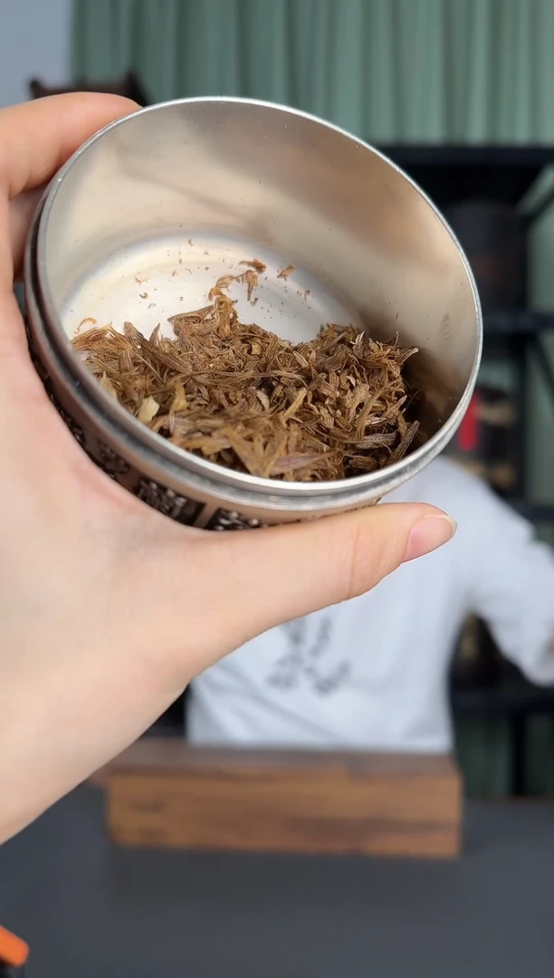 海南尖峰岭紫棋沉香勾丝0.3克  多样性发货