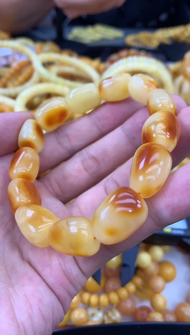 未镶嵌蜜蜡裸石手串