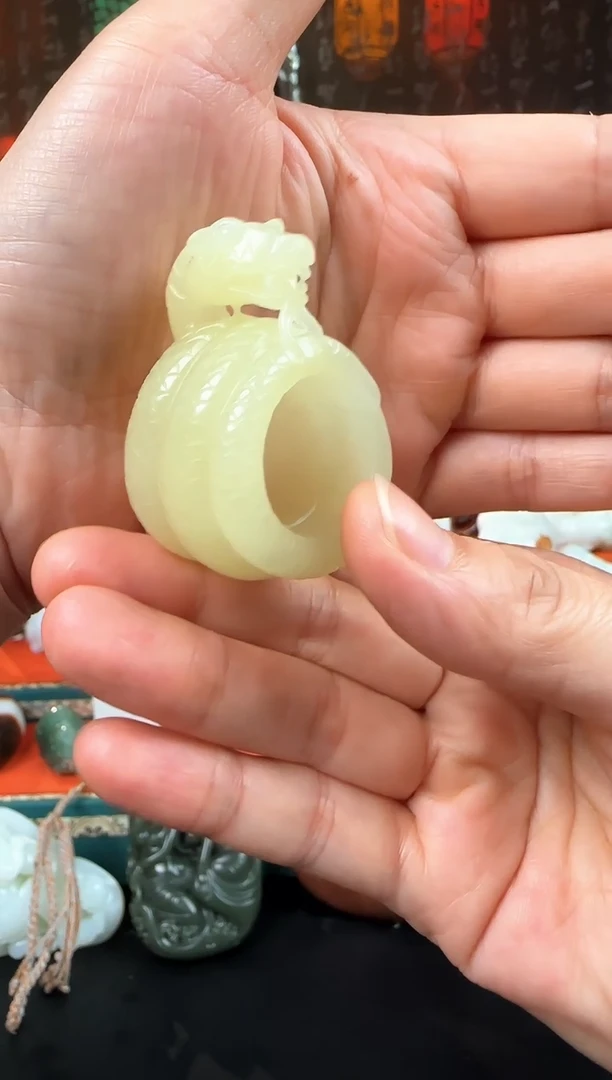 未镶嵌和田玉挂件扳指