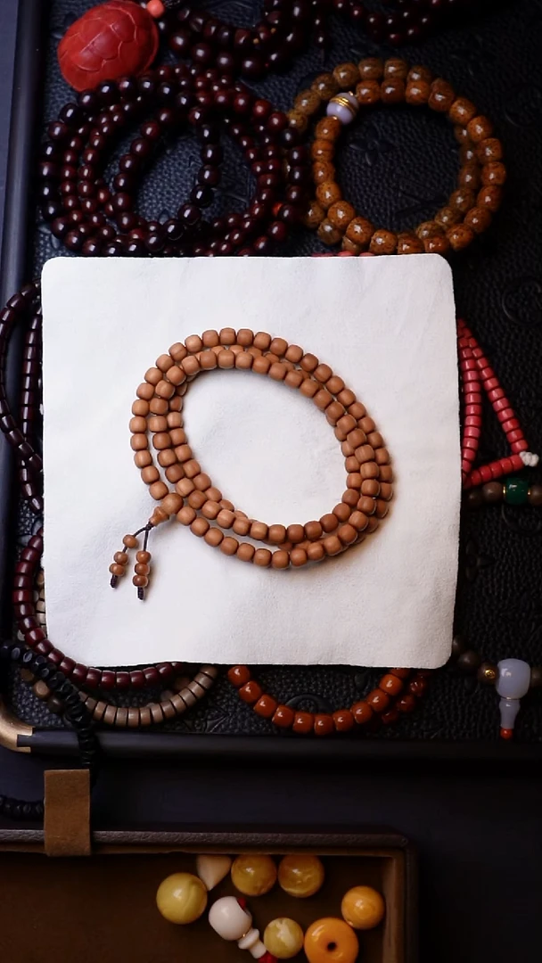 檀香木手串/手链老山檀香108x6.6mm