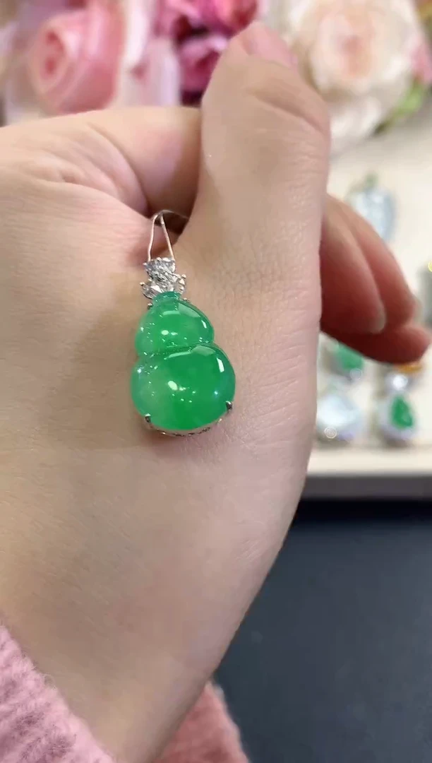 吊坠(不含链)18K金镶嵌翡翠c50