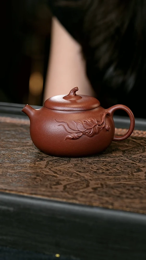 茶壶紫砂福瓜壶 一物见春