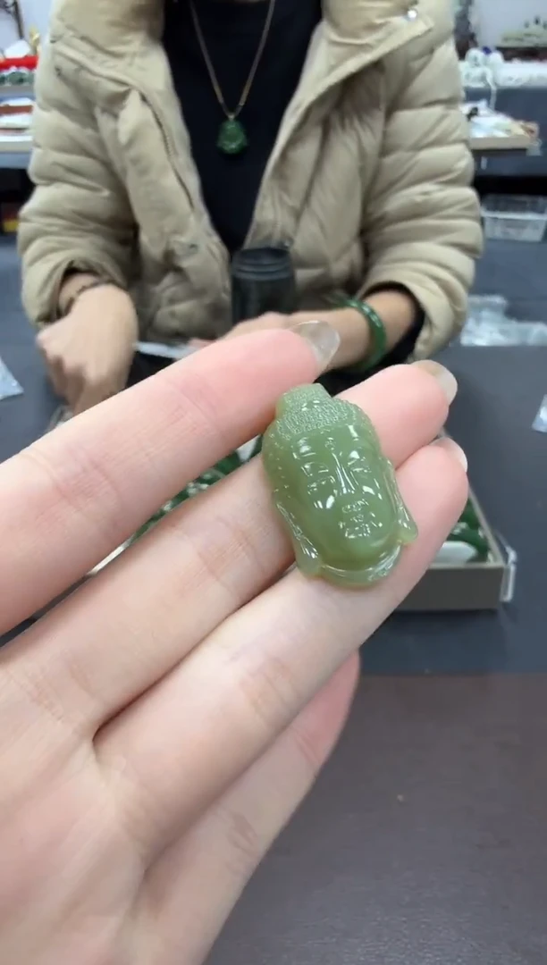 颈饰未镶嵌和田玉多样性发其一ly