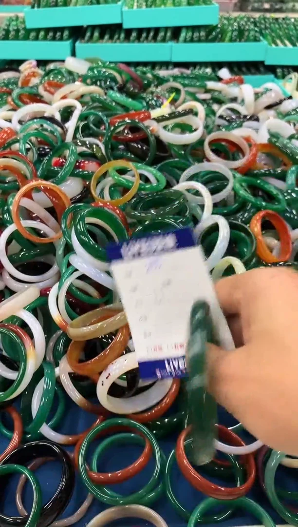 手镯玛瑙/玉髓未镶嵌255