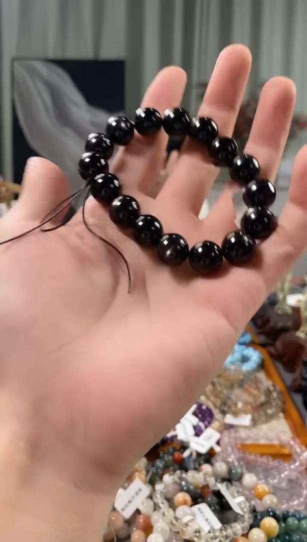 未镶嵌辉石无金运石