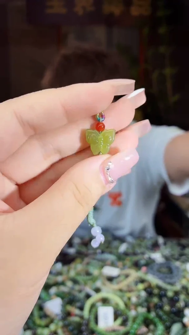 和田玉未镶嵌颈饰拍一发一