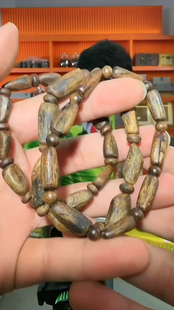 沉香手串338号单圈多样性发一