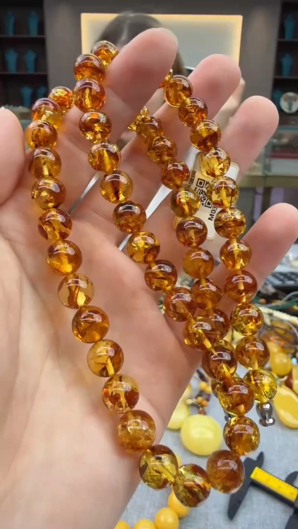 琥珀颈饰未镶嵌109秒拍号 假一罚三