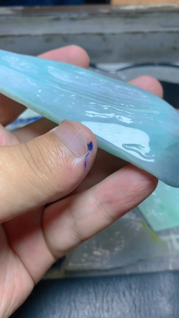 翡翠未镶嵌颈饰翡翠2